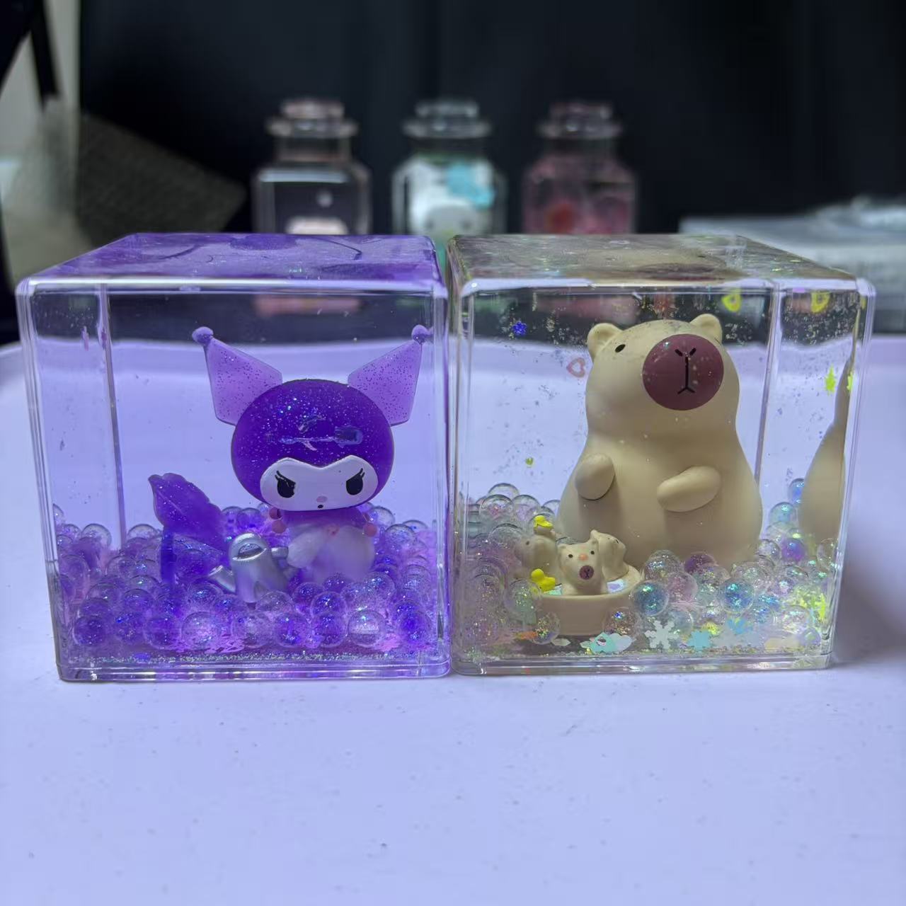 7cm*7cm Clear Square Liquid Floating Shake Ornament Customizable Floating Figure Liquid Hourglass Shake Toy Cute Cartoon Hello Kitty Moon Scene & Lime Ice Cube Stress Relief Fidget Shaker Desk Decor Ornament 2 Pack 69.9 USD Mix & Match Custom Design Avail