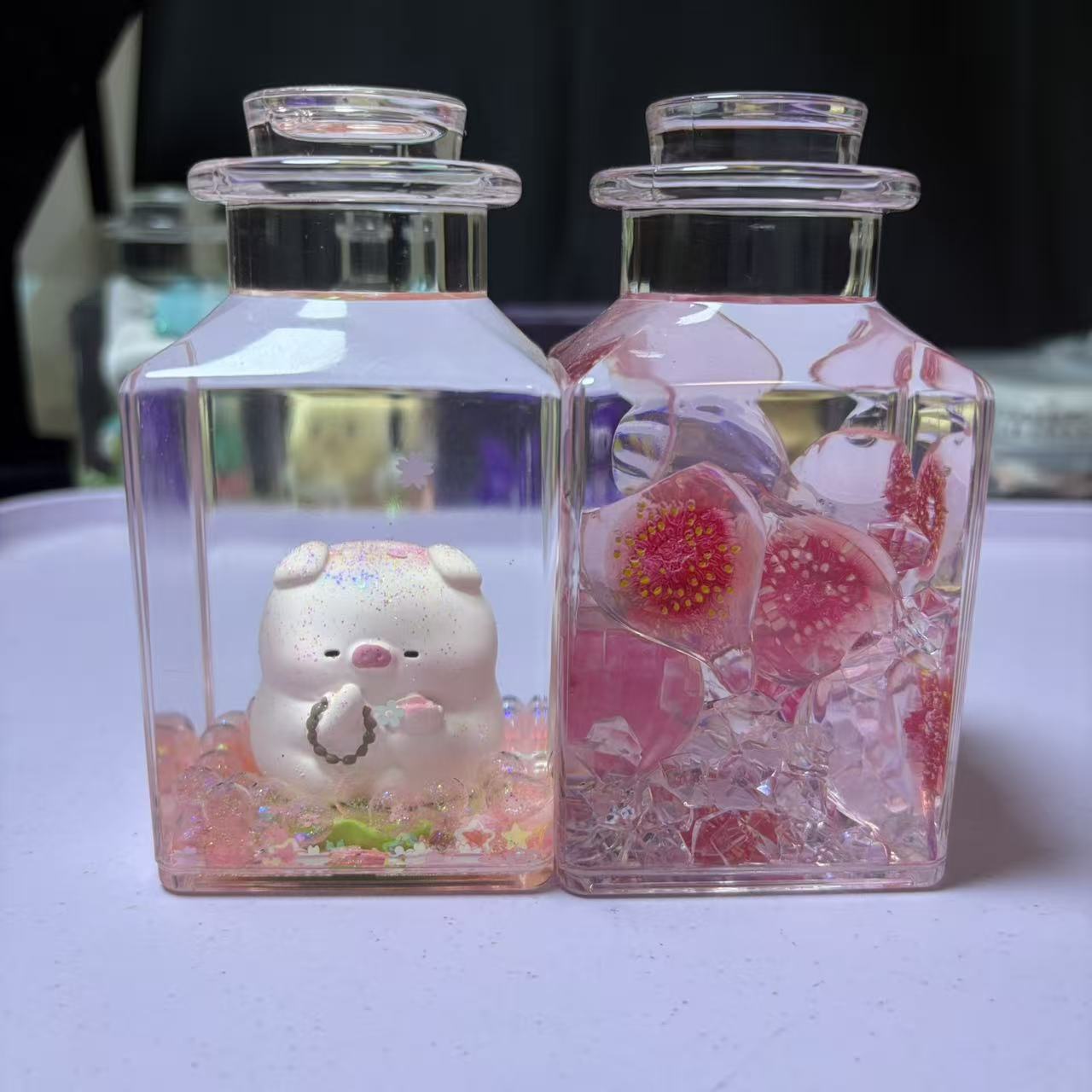 7cm*7cm Clear Square Liquid Floating Shake Ornament Customizable Floating Figure Liquid Hourglass Shake Toy Cute Cartoon Hello Kitty Moon Scene & Lime Ice Cube Stress Relief Fidget Shaker Desk Decor Ornament 2 Pack 69.9 USD Mix & Match Custom Design Avail