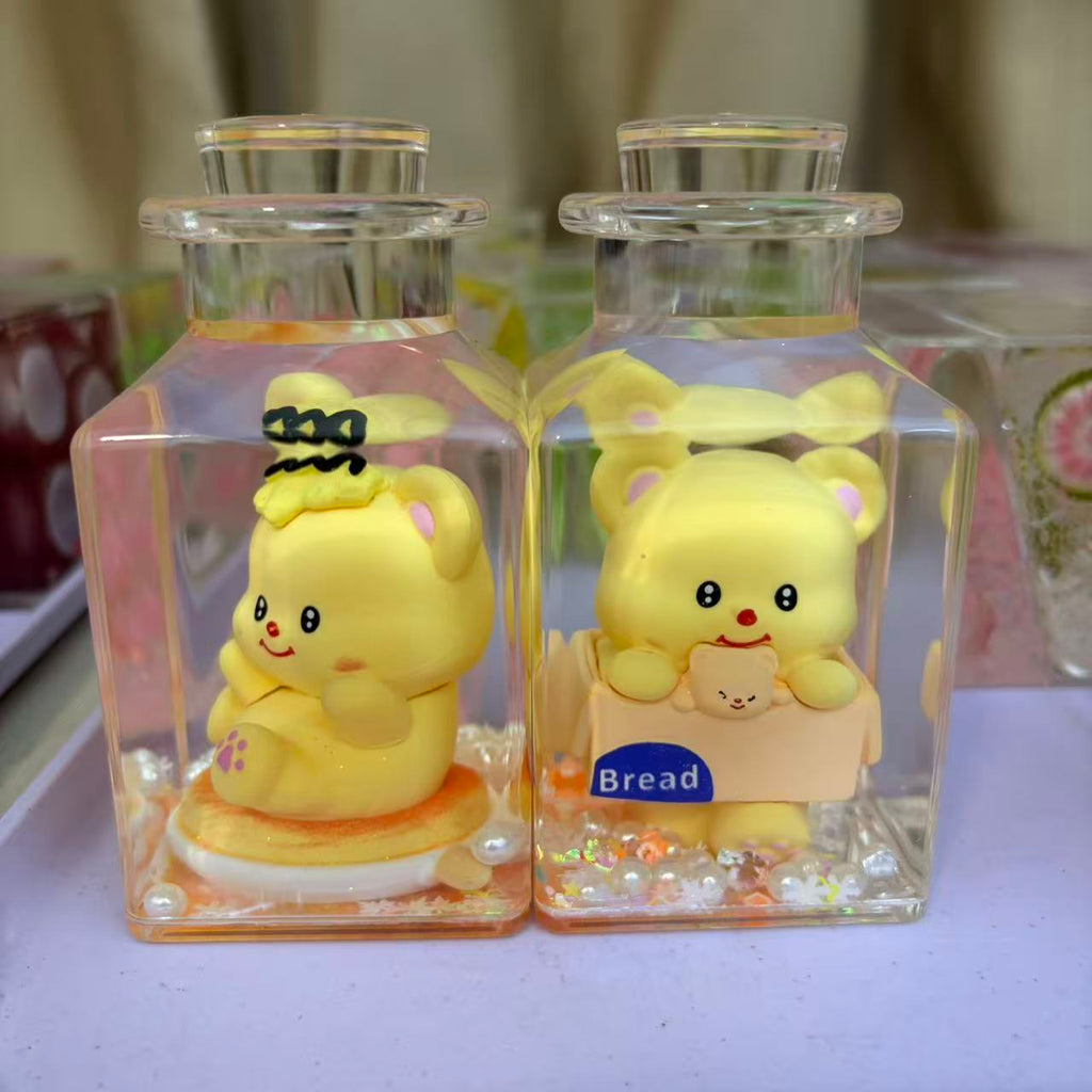 7cm*7cm Clear Square Liquid Floating Shake Ornament Customizable Floating Figure Liquid Hourglass Shake Toy Cute Cartoon Hello Kitty Moon Scene & Lime Ice Cube Stress Relief Fidget Shaker Desk Decor Ornament 2 Pack 69.9 USD Mix & Match Custom Design Avail