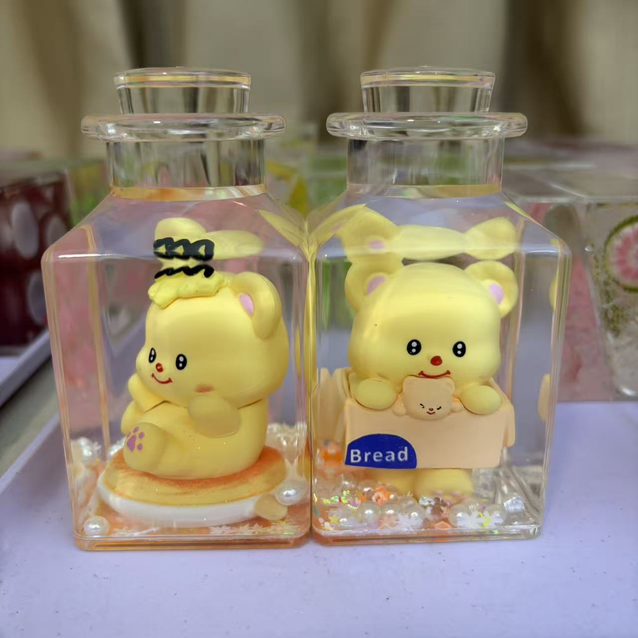7cm*7cm Clear Square Liquid Floating Shake Ornament Customizable Floating Figure Liquid Hourglass Shake Toy Cute Cartoon Hello Kitty Moon Scene & Lime Ice Cube Stress Relief Fidget Shaker Desk Decor Ornament 2 Pack 69.9 USD Mix & Match Custom Design Avail