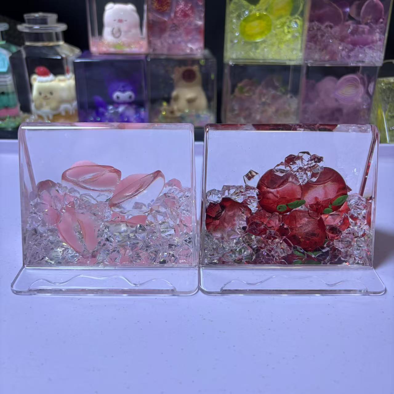 7cm*7cm Clear Square Liquid Floating Shake Ornament Customizable Floating Figure Liquid Hourglass Shake Toy Cute Cartoon Hello Kitty Moon Scene & Lime Ice Cube Stress Relief Fidget Shaker Desk Decor Ornament 2 Pack 69.9 USD Mix & Match Custom Design Avail
